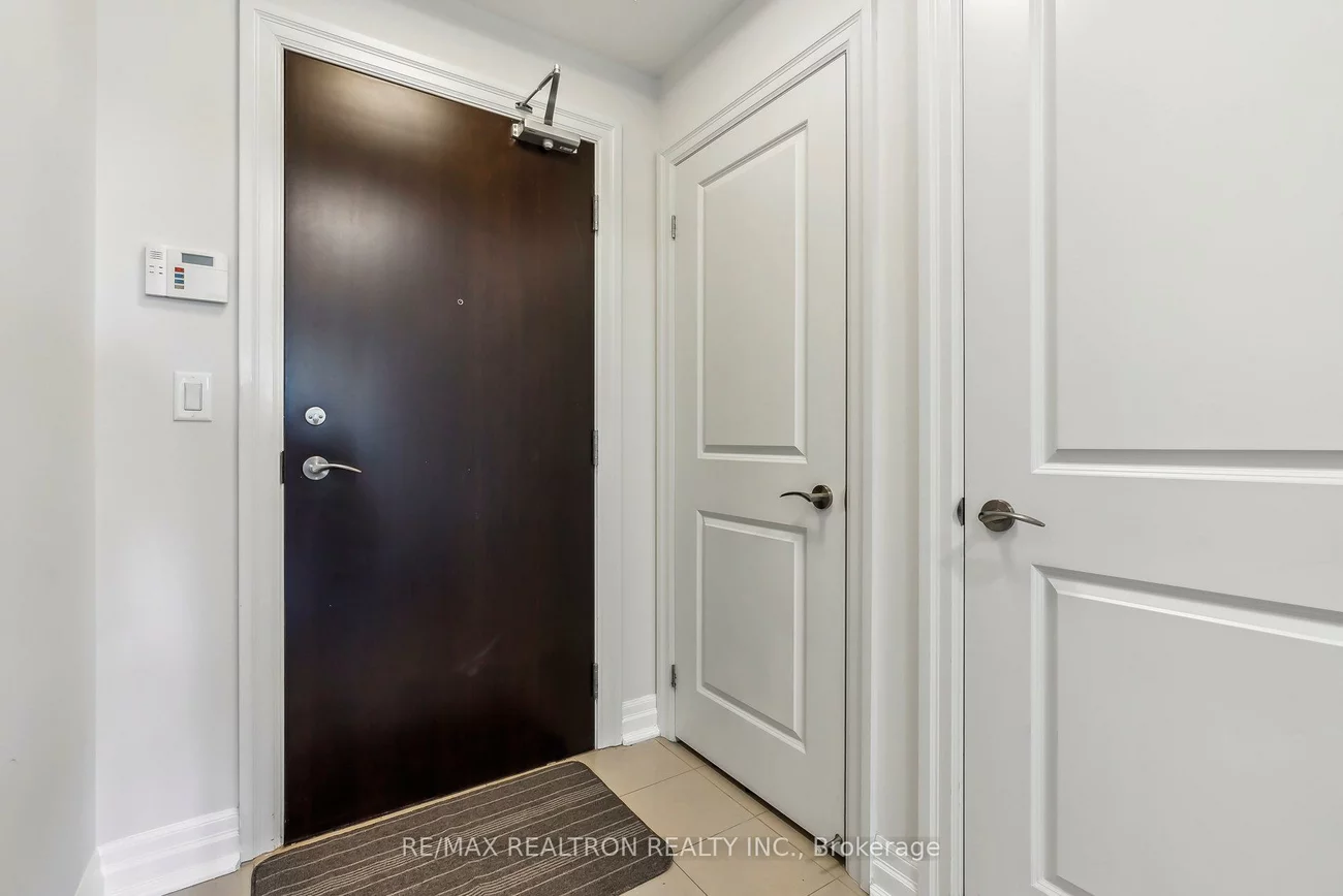180, John West, Bayview Wellington, Aurora