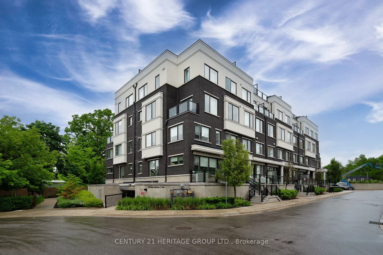 200, Alex Gardner, Aurora Village, Aurora