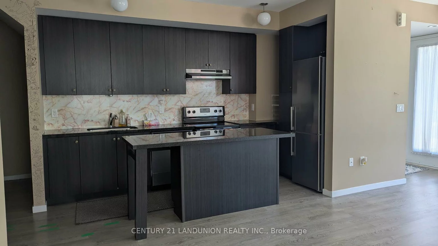 600, Alex Gardner, Aurora Village, Aurora