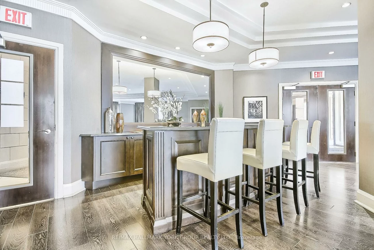 180, John West, Bayview Wellington, Aurora