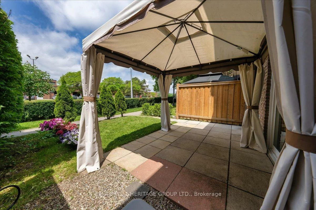 32, Springfair, Aurora Village, Aurora