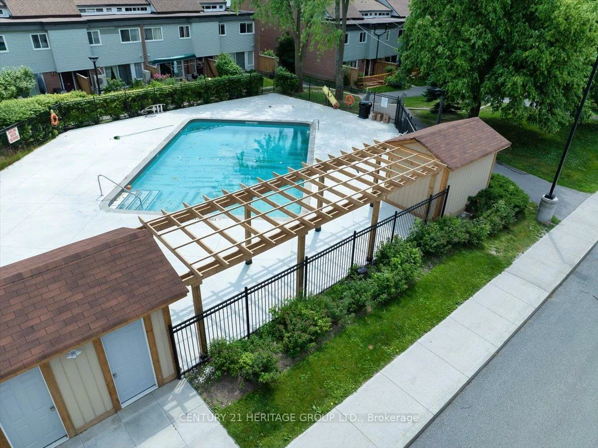 32, Springfair, Aurora Village, Aurora