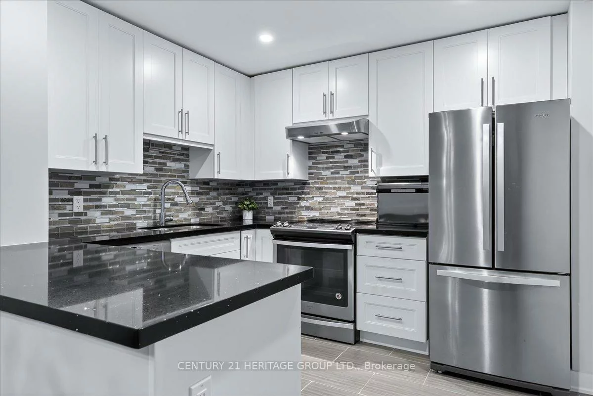 32, Springfair, Aurora Village, Aurora
