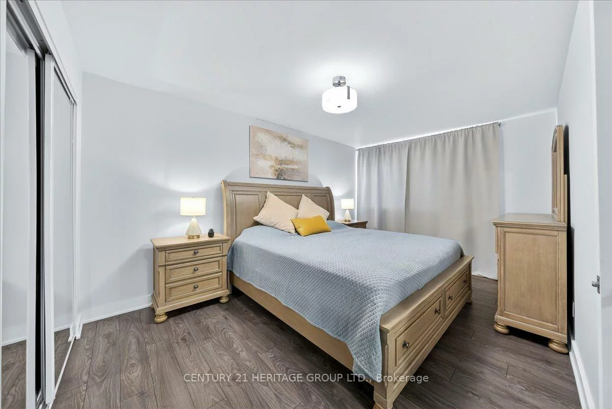 32, Springfair, Aurora Village, Aurora