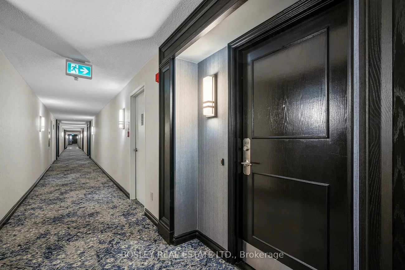 14924, Yonge, Aurora Highlands, Aurora