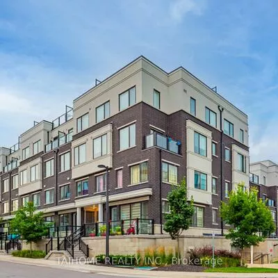 400, Alex Gardner, Aurora Heights, Aurora