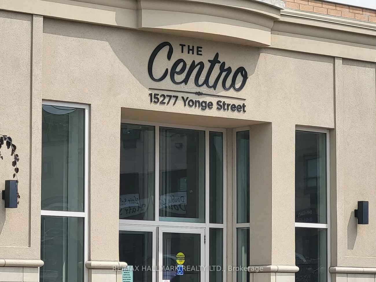 15277, Yonge, Aurora Village, Aurora