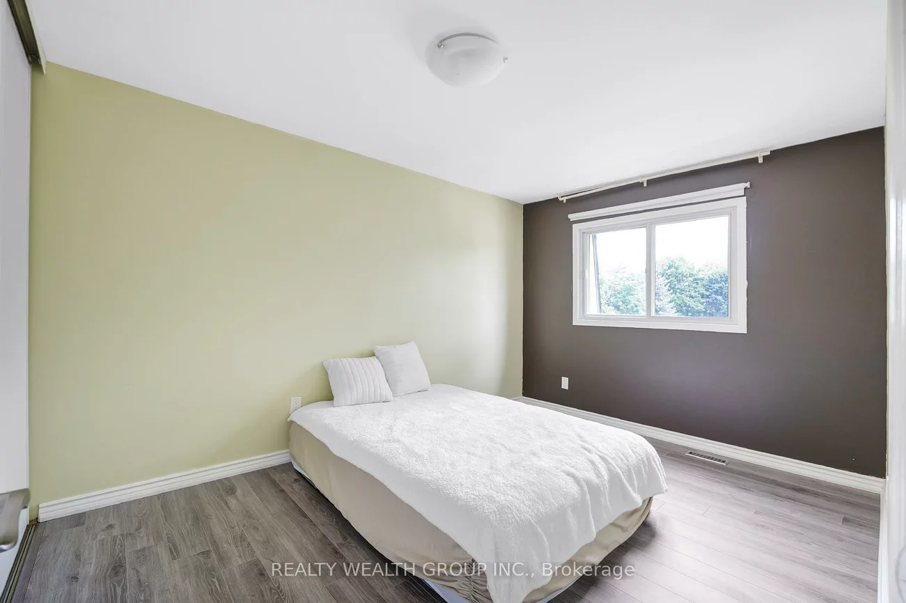 5-103, Poplar, Aurora Highlands, Aurora