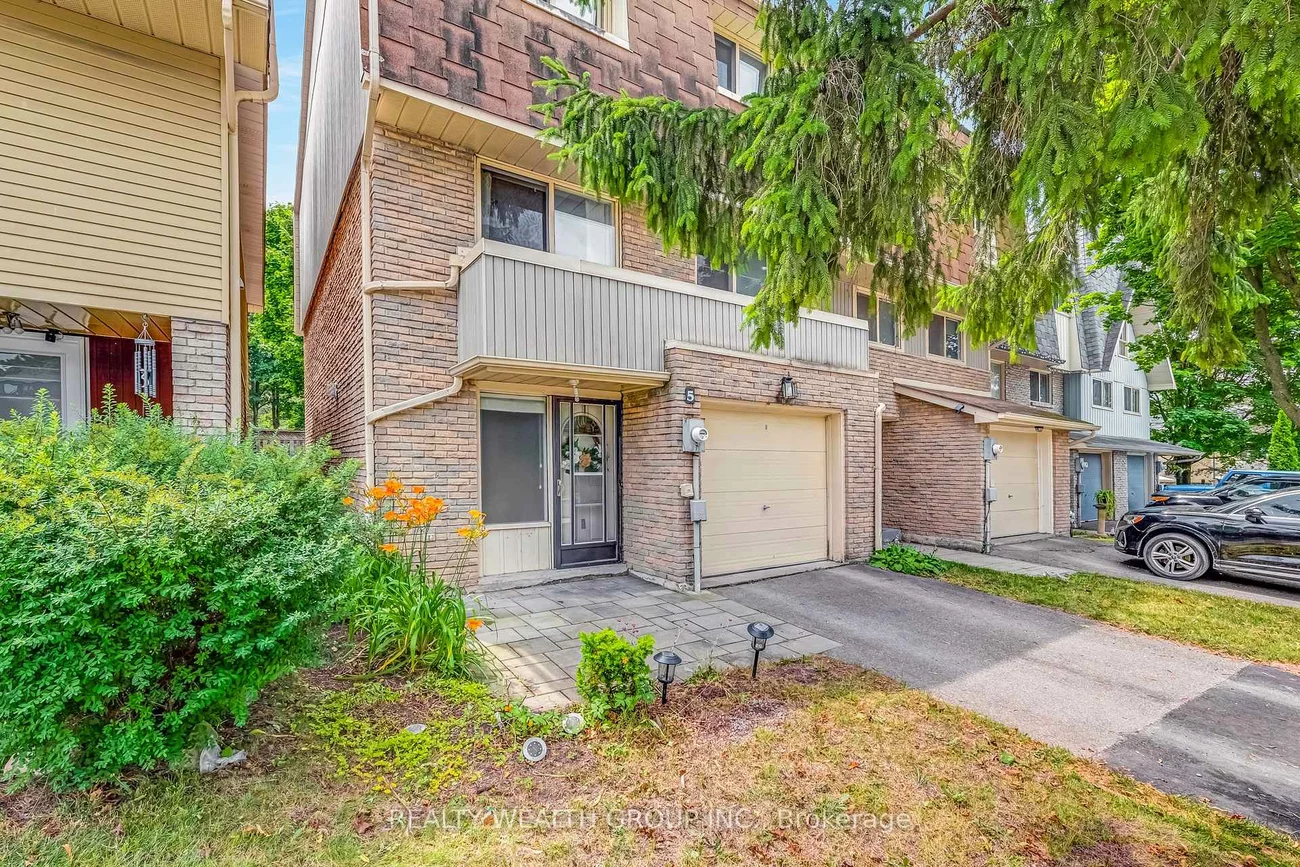 5-103, Poplar, Aurora Highlands, Aurora