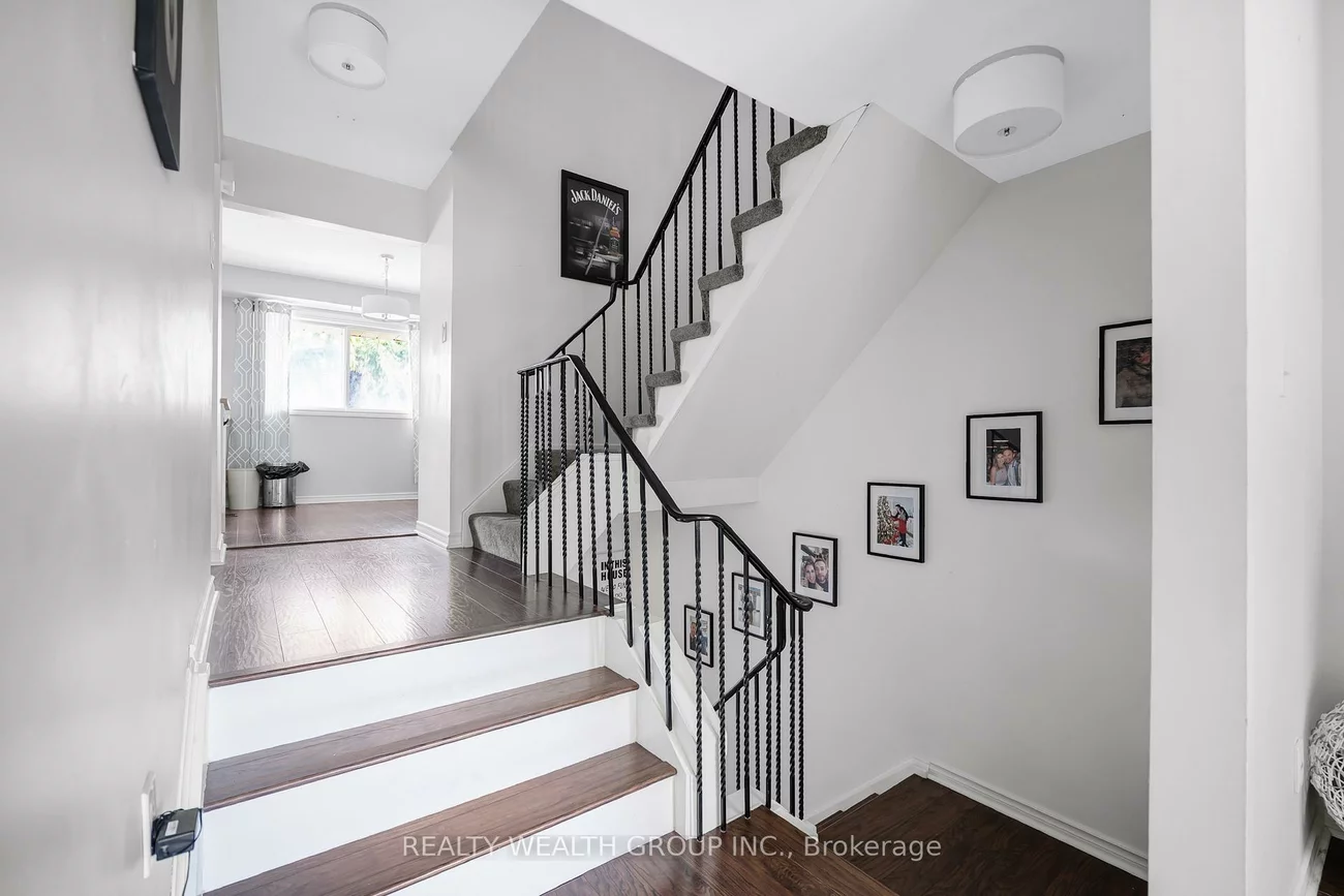 5-103, Poplar, Aurora Highlands, Aurora