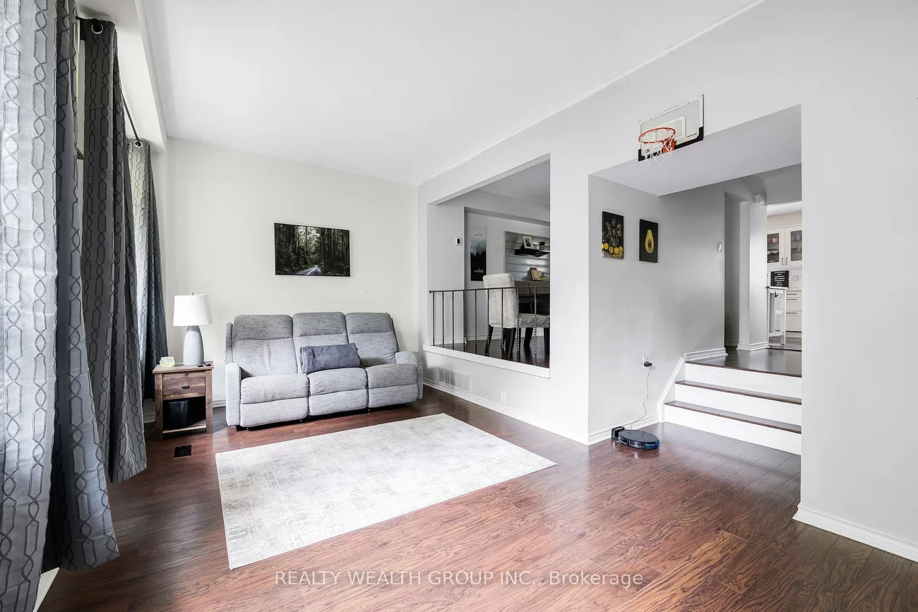 5-103, Poplar, Aurora Highlands, Aurora