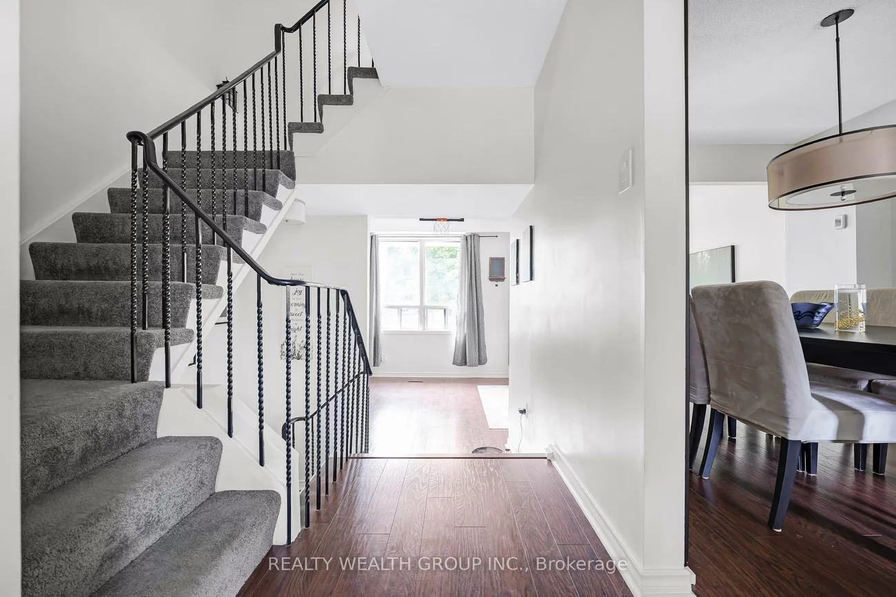 5-103, Poplar, Aurora Highlands, Aurora