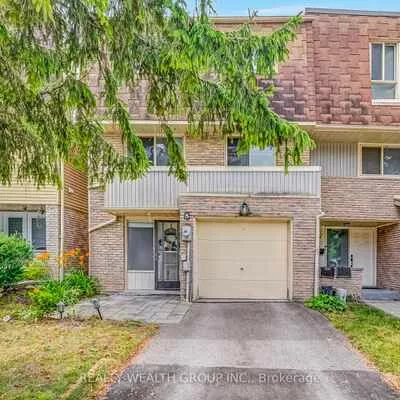 5-103, Poplar, Aurora Highlands, Aurora