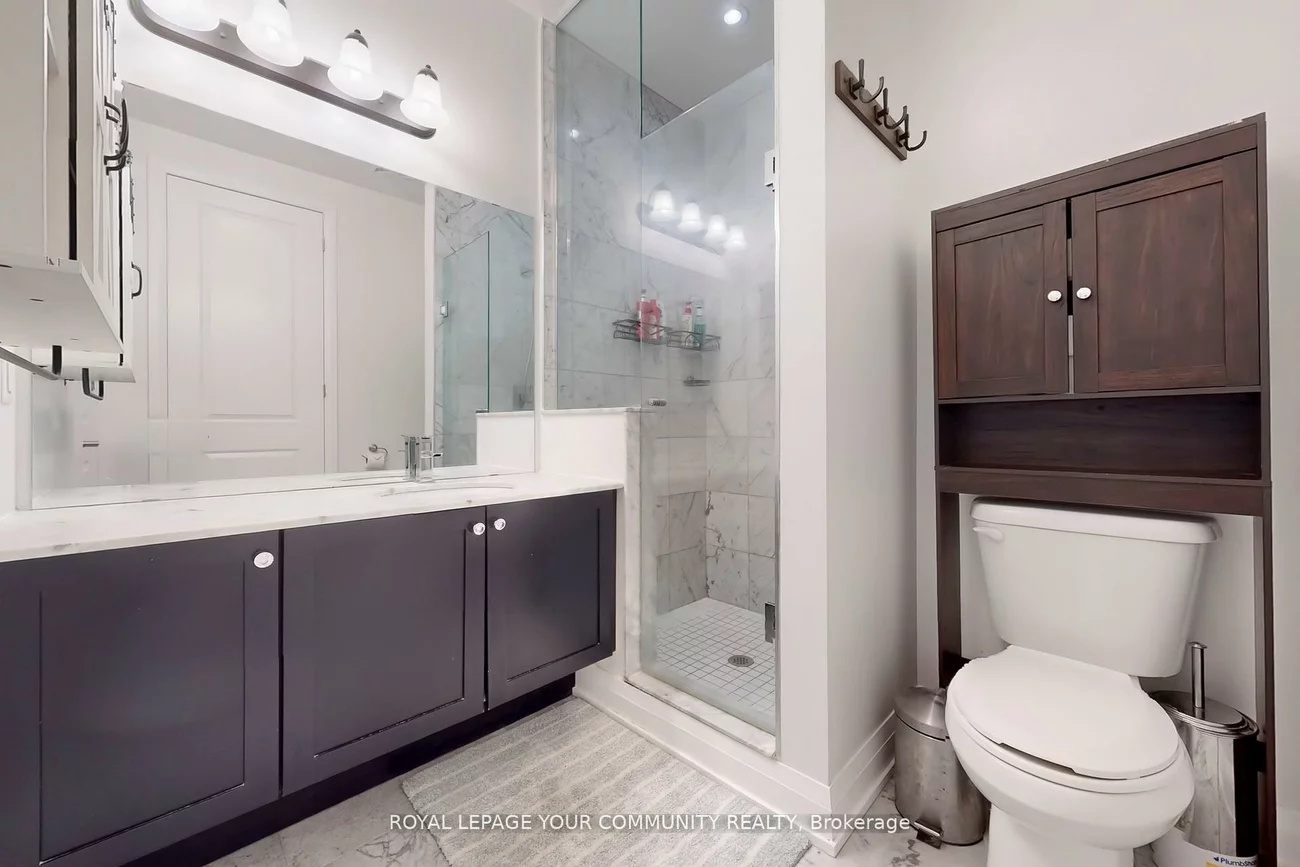15277, Yonge, Aurora Village, Aurora