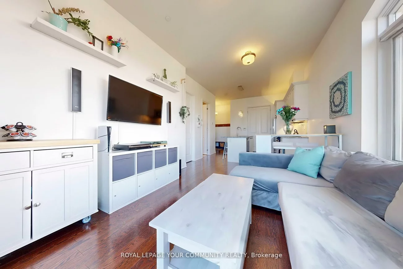 15277, Yonge, Aurora Village, Aurora