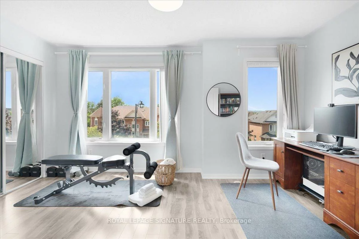 263, John West, Bayview Wellington, Aurora