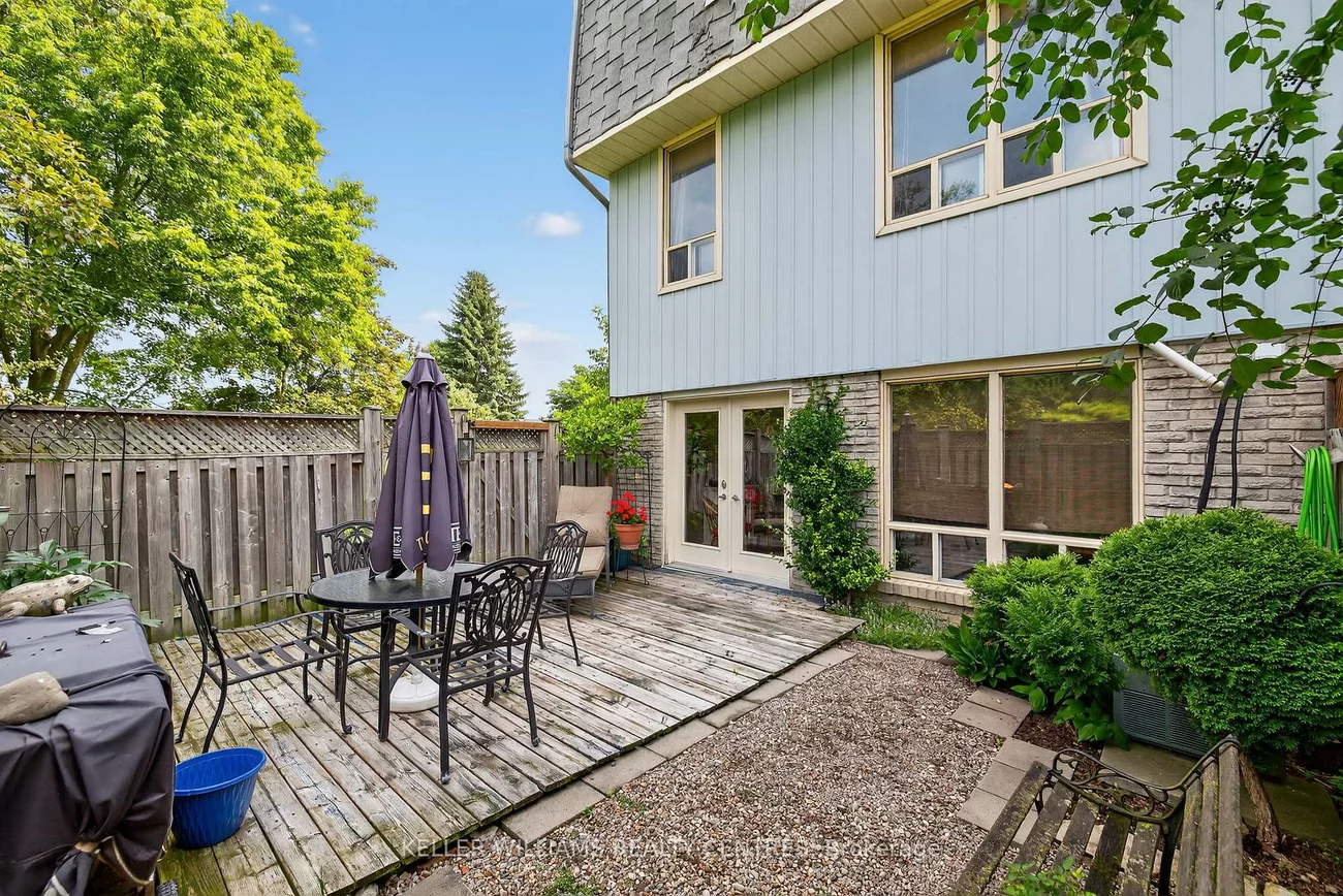 80, Poplar, Aurora Highlands, Aurora