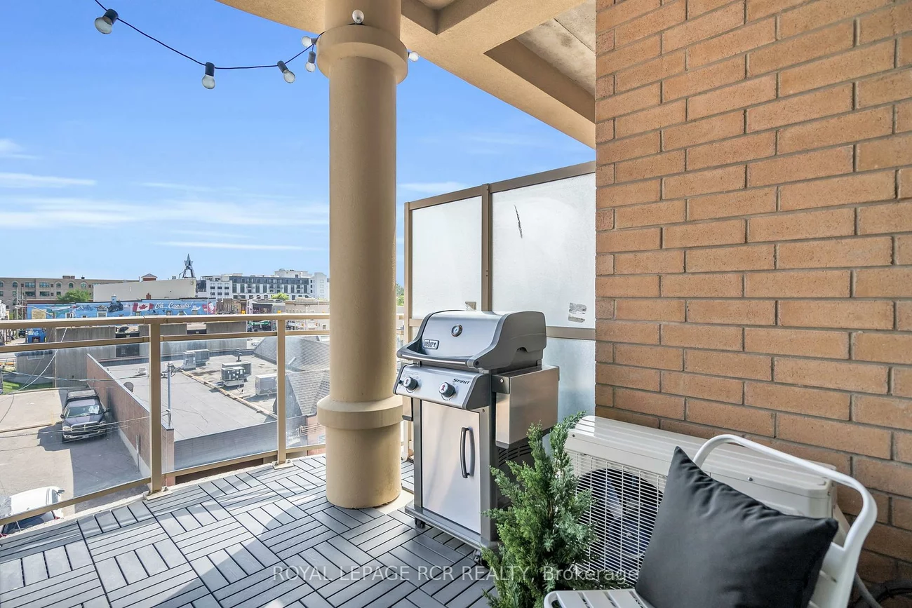 15277, Yonge, Aurora Village, Aurora