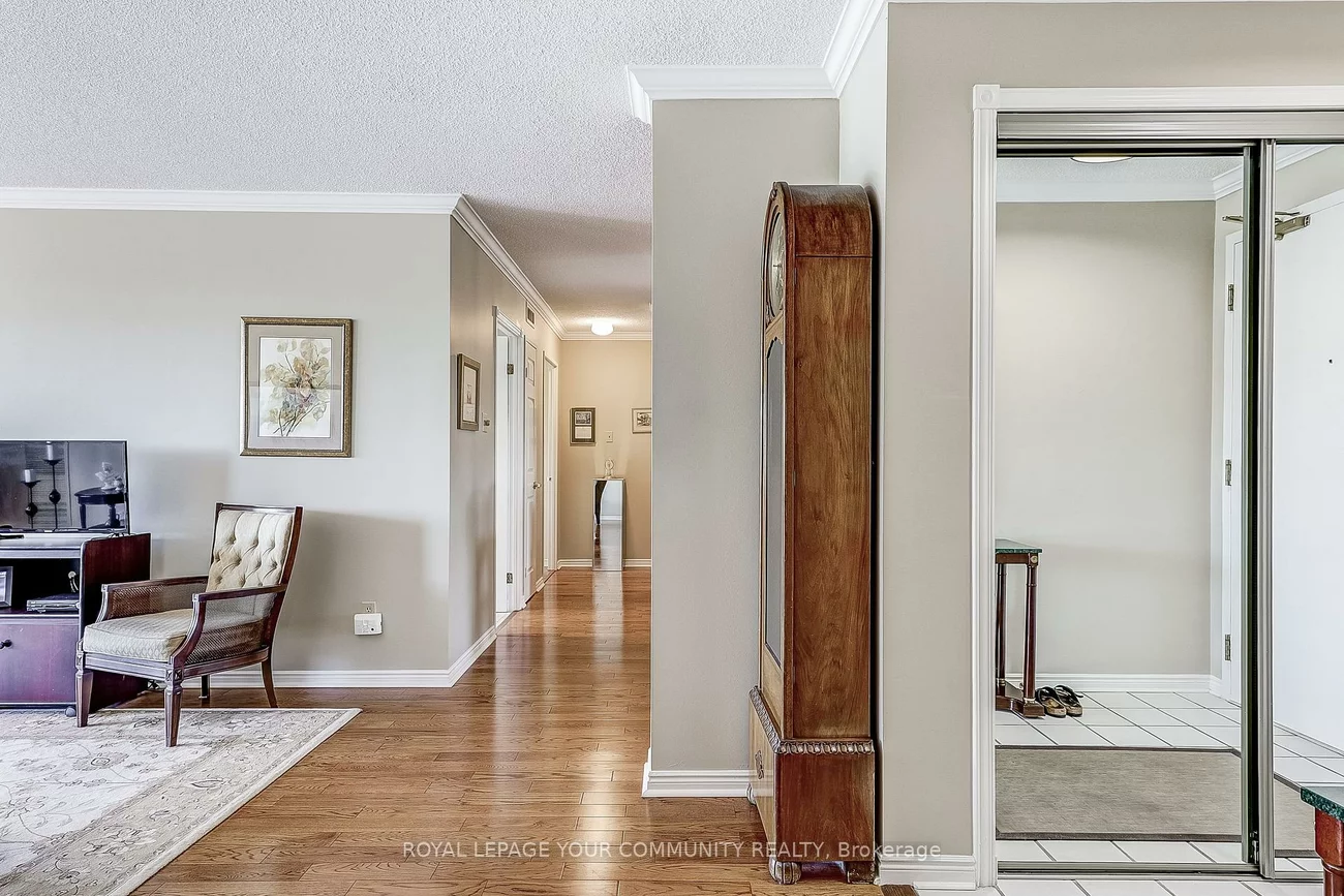 14924, Yonge, Aurora Highlands, Aurora