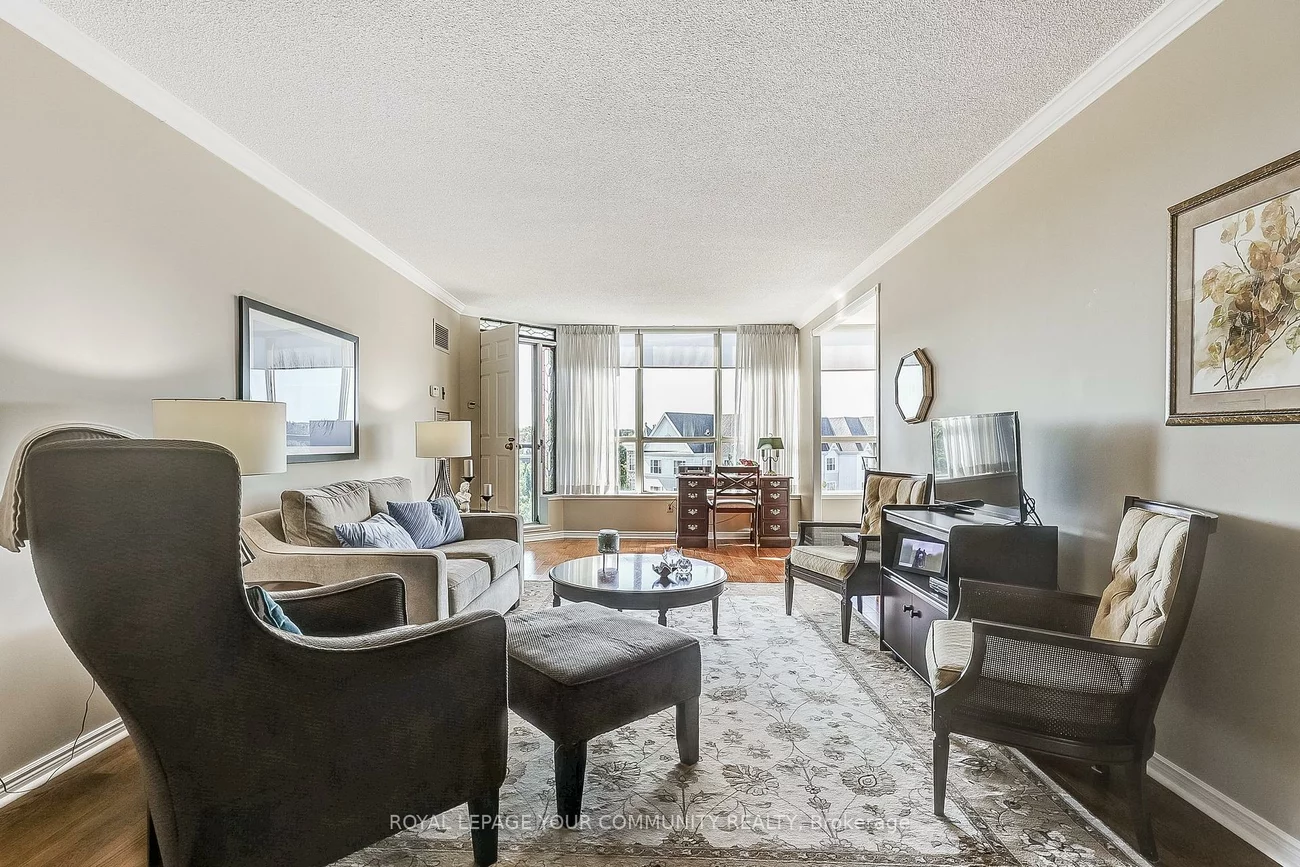 14924, Yonge, Aurora Highlands, Aurora