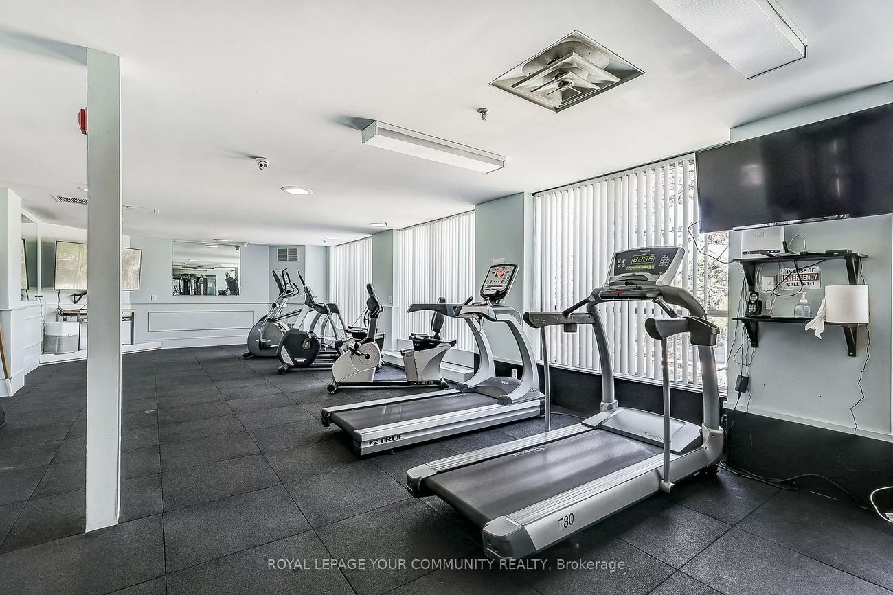 14924, Yonge, Aurora Highlands, Aurora