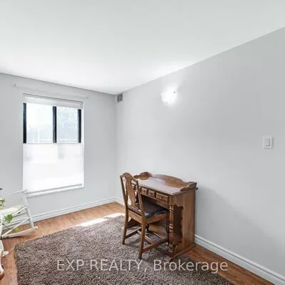 15390, Yonge, Aurora Heights, Aurora