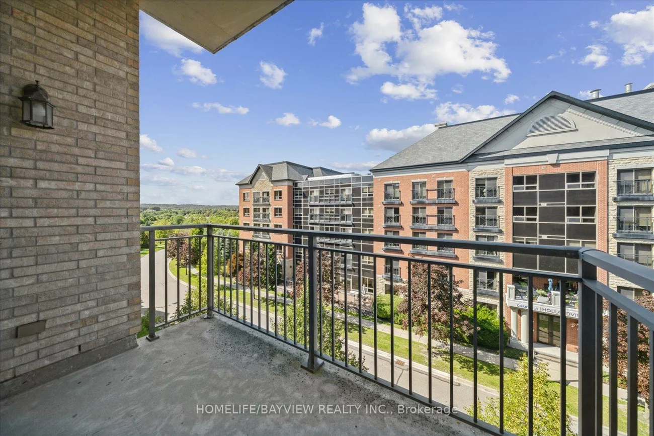 180, John West, Bayview Wellington, Aurora