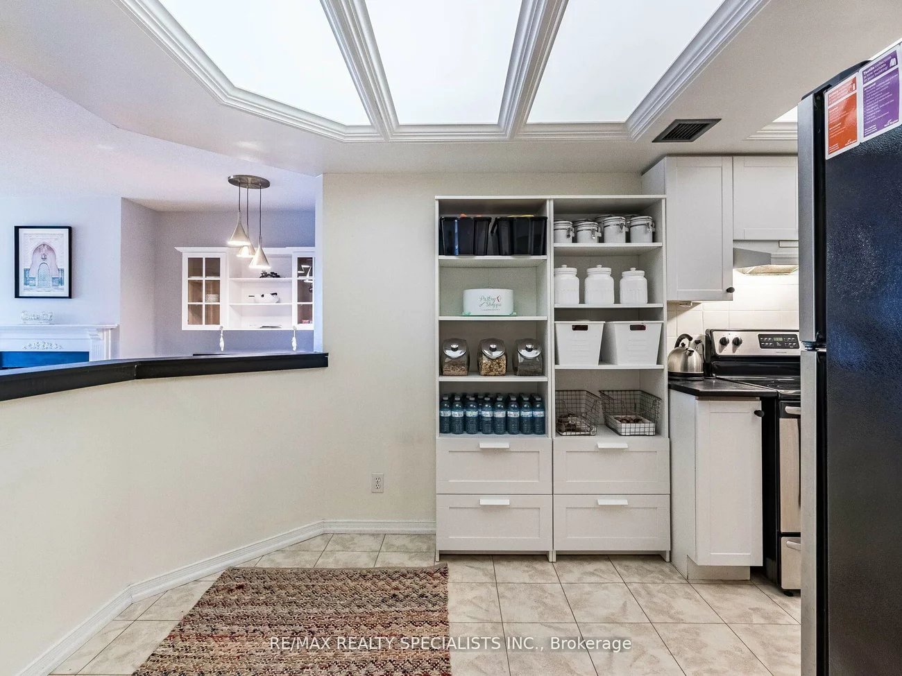 21, George, Aurora Village, Aurora