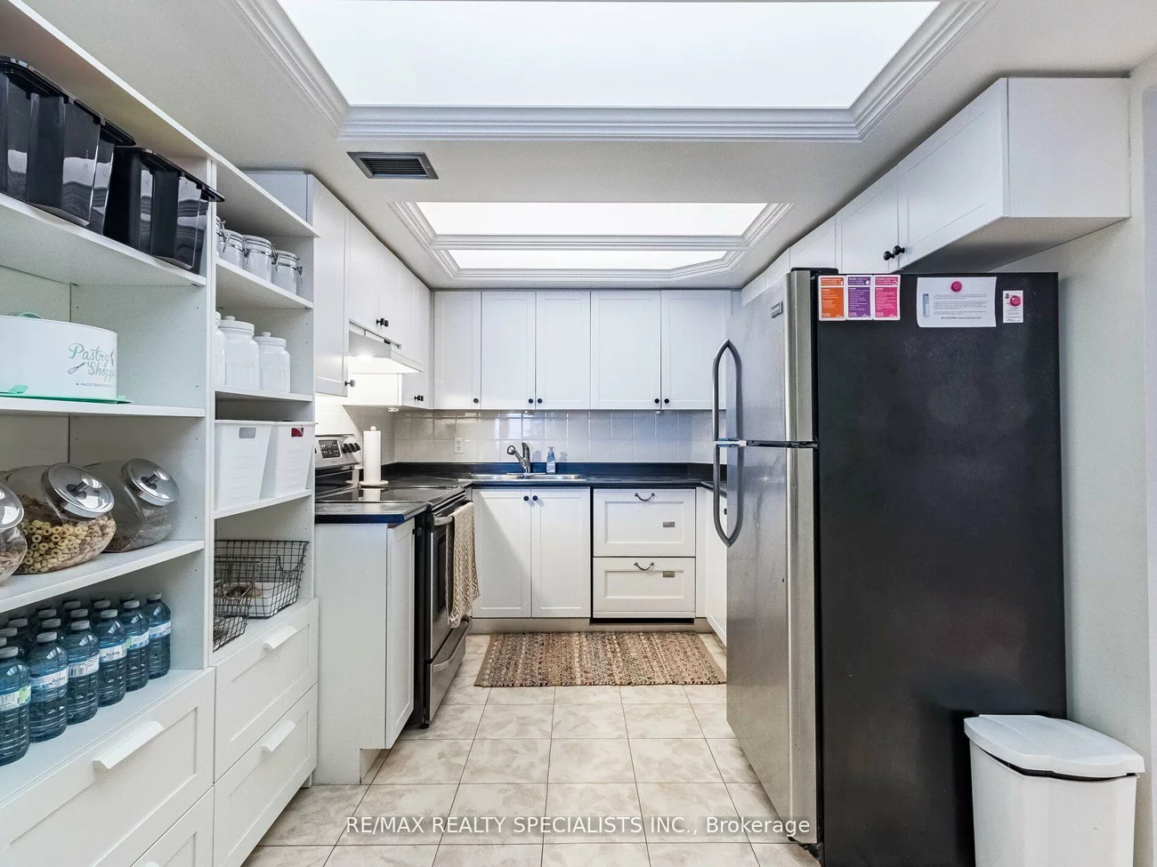 21, George, Aurora Village, Aurora