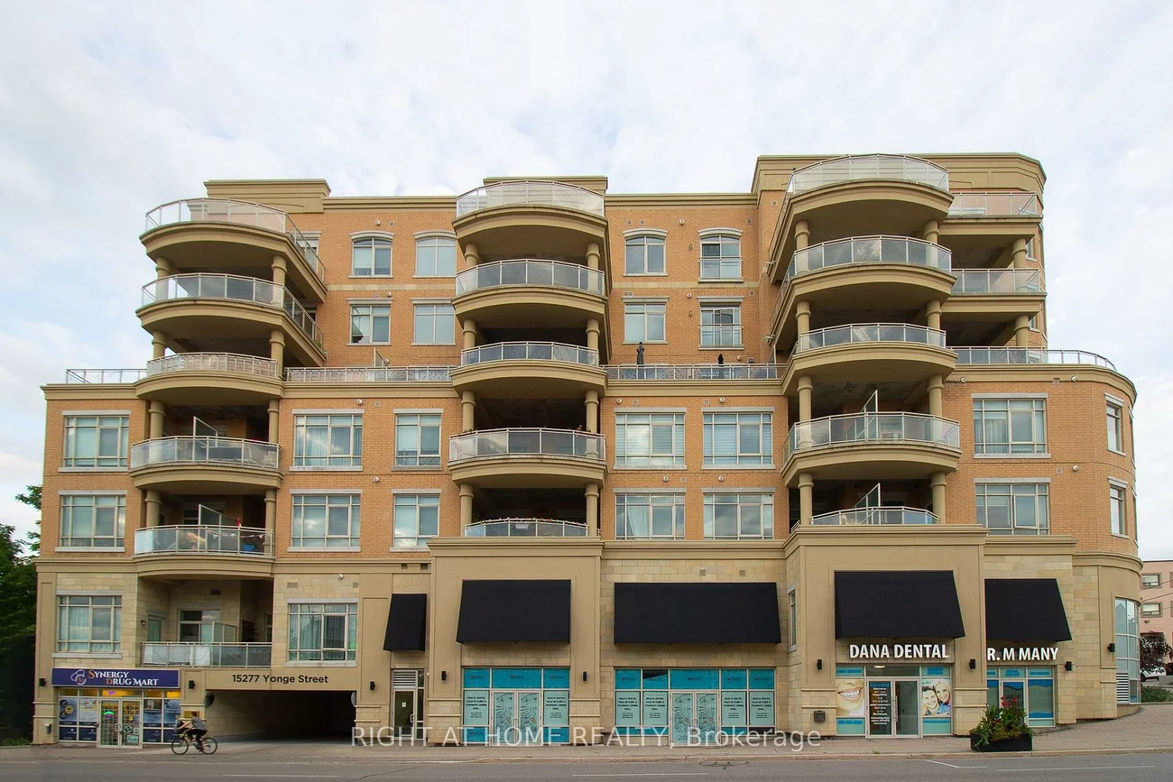15277, Yonge, Aurora Village, Aurora