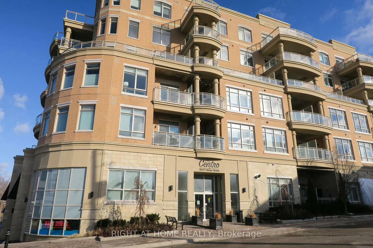 15277, Yonge, Aurora Village, Aurora