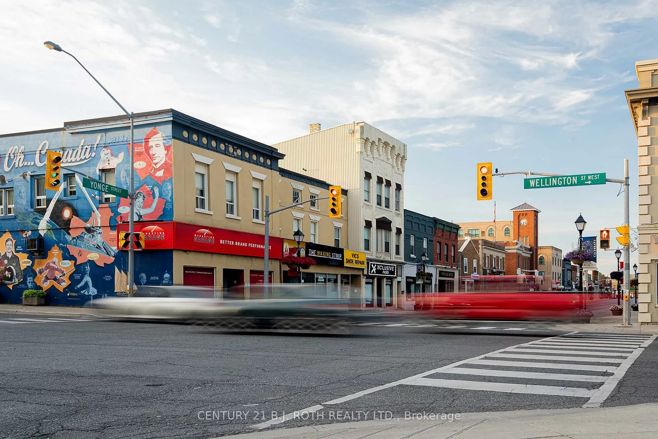 15277, Yonge, Aurora Village, Aurora