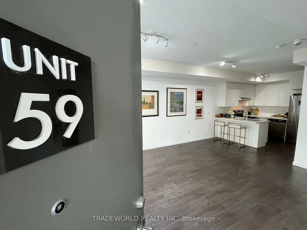 300, Alex Gardner, Aurora Village, Aurora
