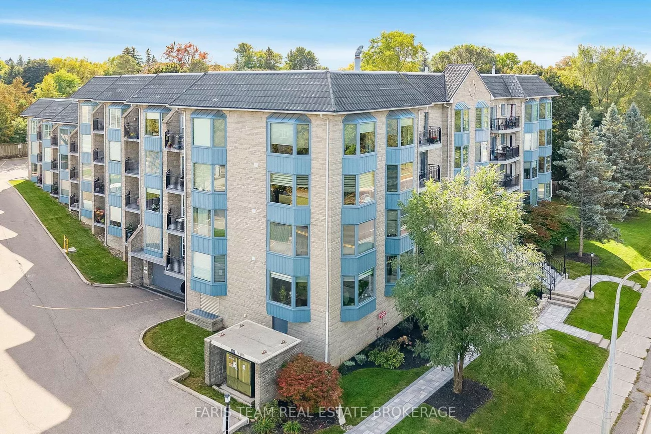 85, Wellington, Aurora Village, Aurora