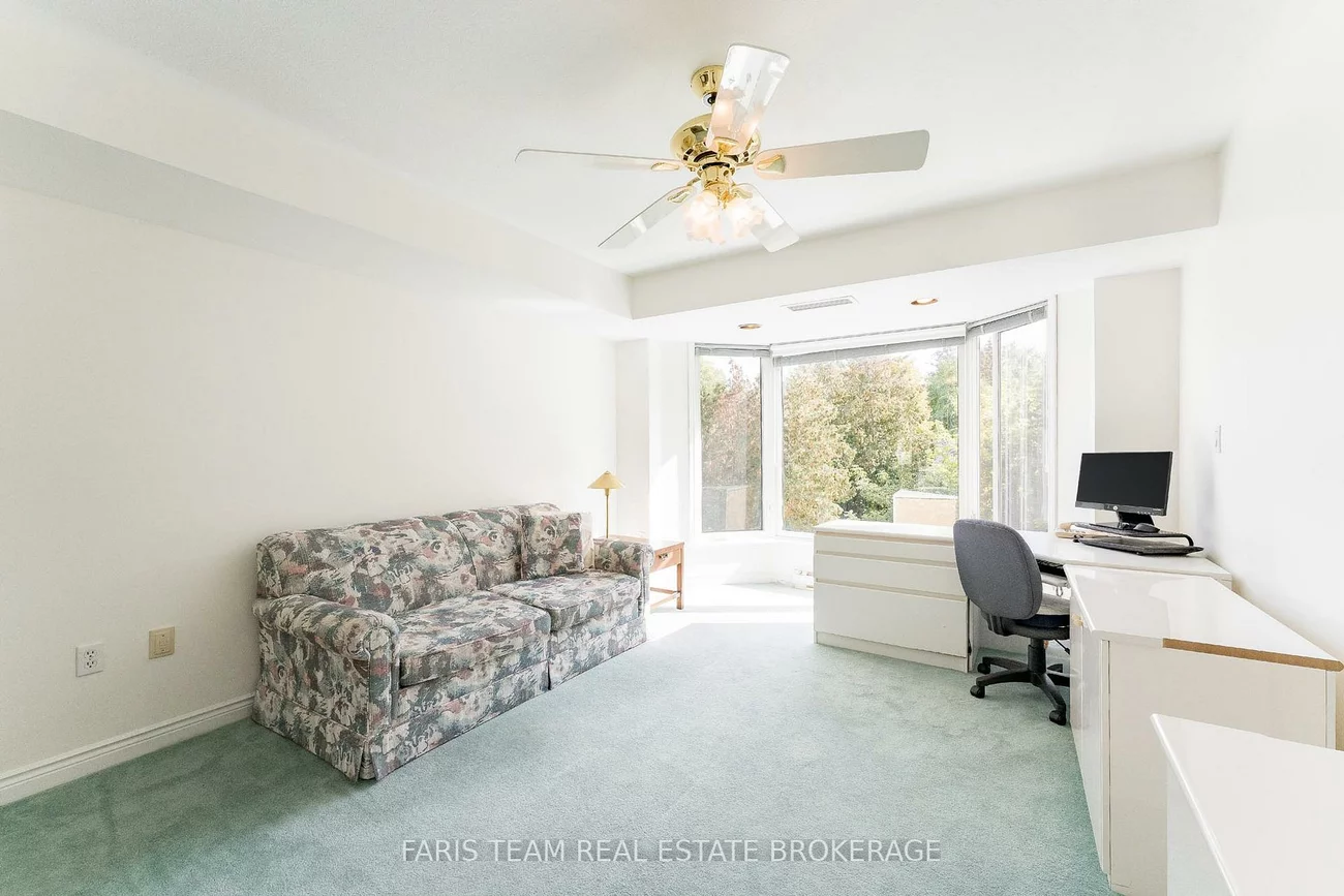 85, Wellington, Aurora Village, Aurora