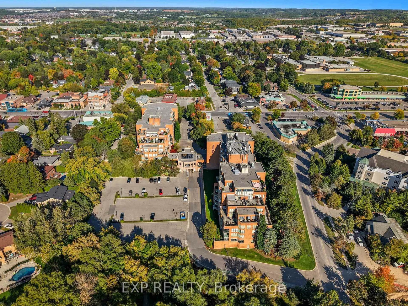 14924, Yonge, Aurora Highlands, Aurora