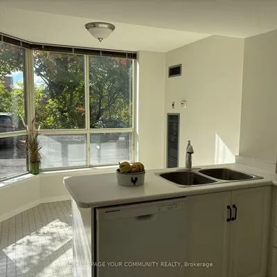 14924, Yonge, Aurora Highlands, Aurora