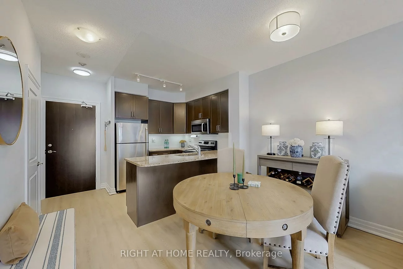 180, John West, Bayview Wellington, Aurora