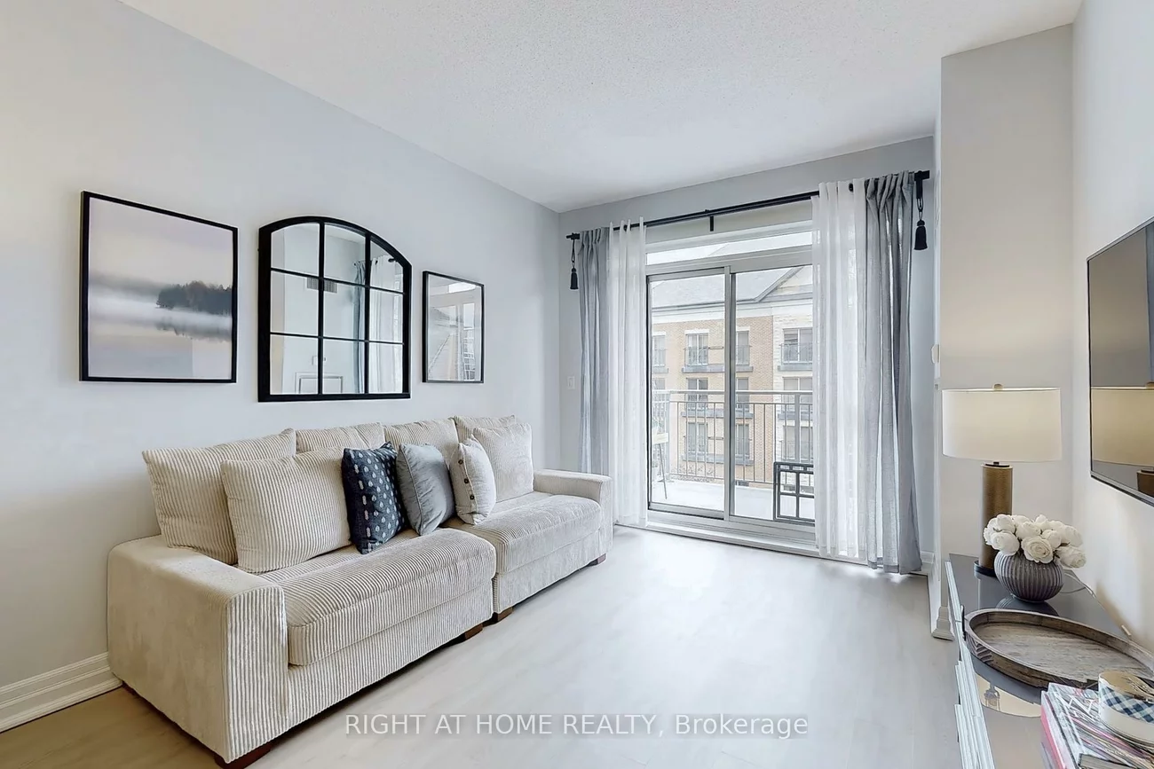 180, John West, Bayview Wellington, Aurora