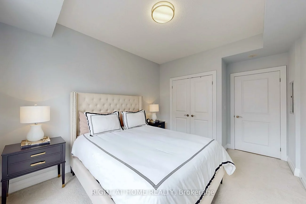 180, John West, Bayview Wellington, Aurora
