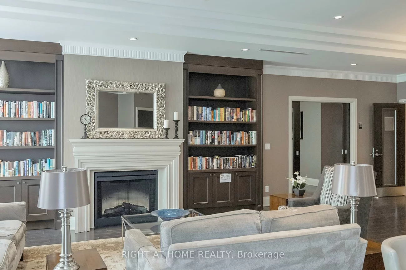 180, John West, Bayview Wellington, Aurora