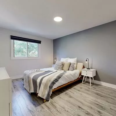 109, Poplar, Aurora Highlands, Aurora