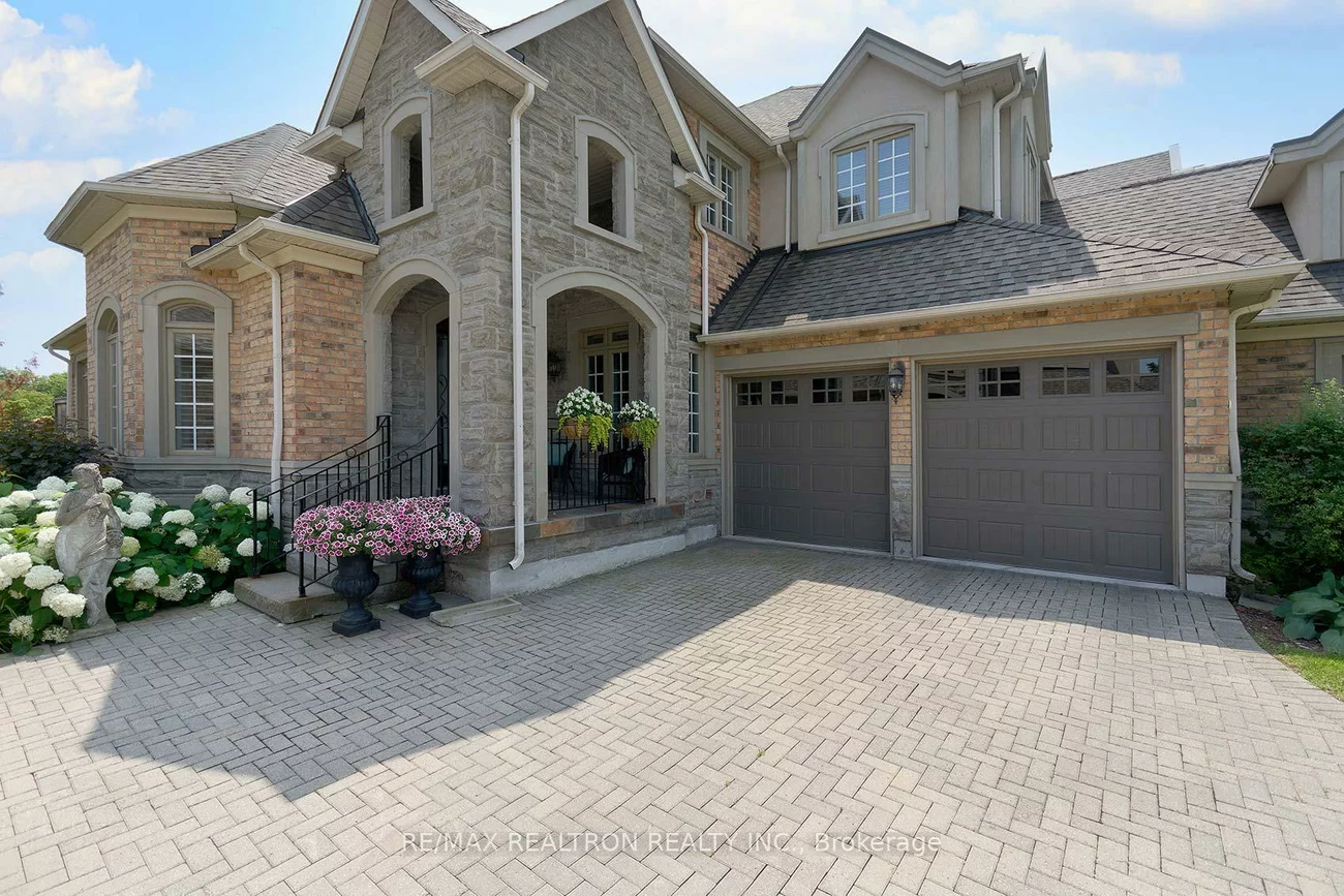 37, Britton, Aurora Estates, Aurora