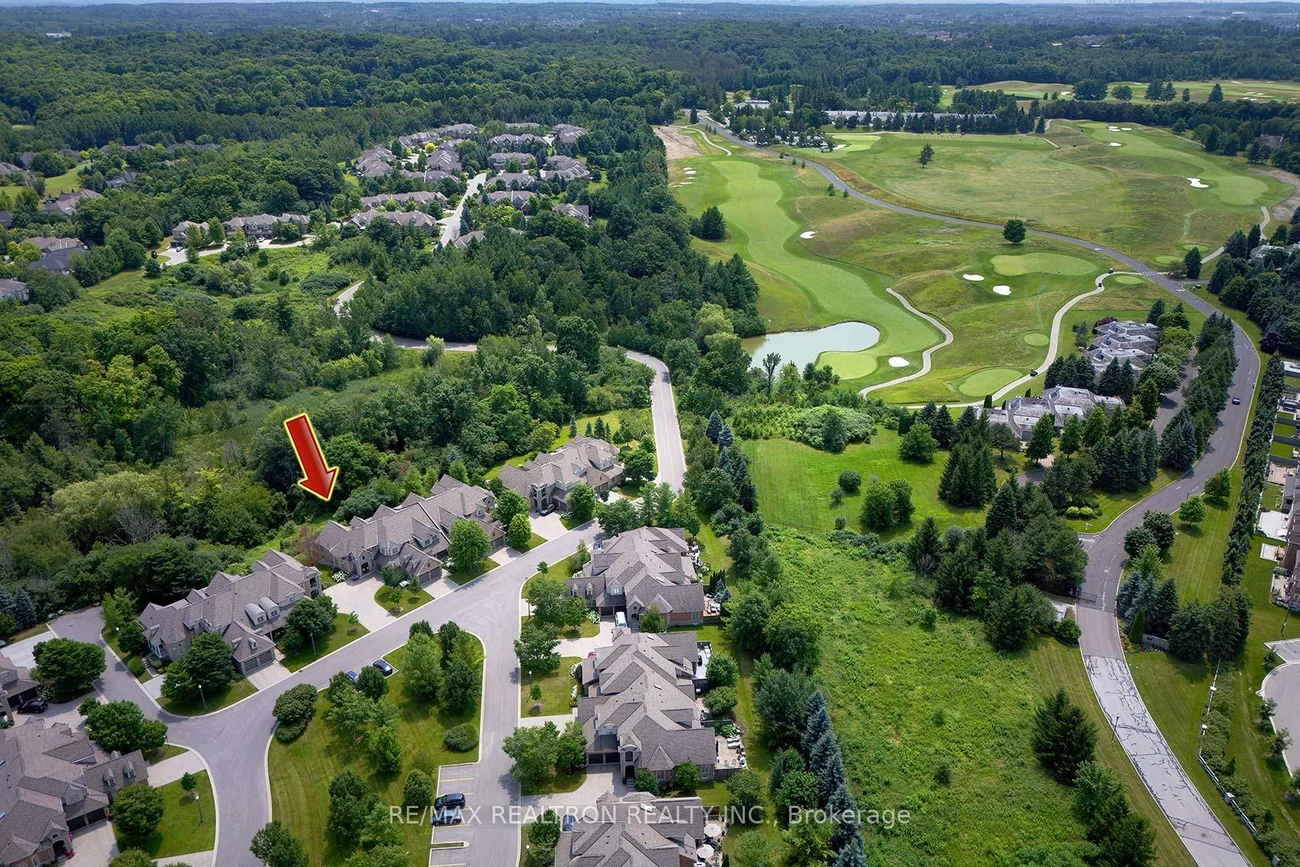 37, Britton, Aurora Estates, Aurora