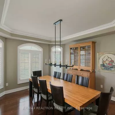 37, Britton, Aurora Estates, Aurora