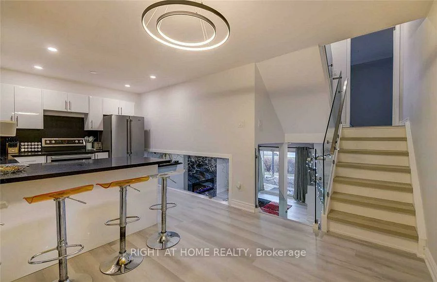 24, Springfair, Aurora Village, Aurora