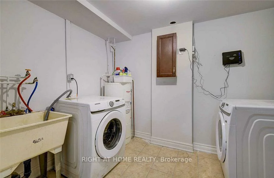 24, Springfair, Aurora Village, Aurora