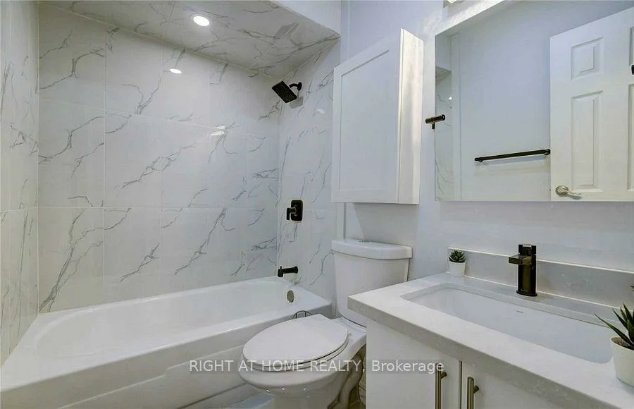 24, Springfair, Aurora Village, Aurora