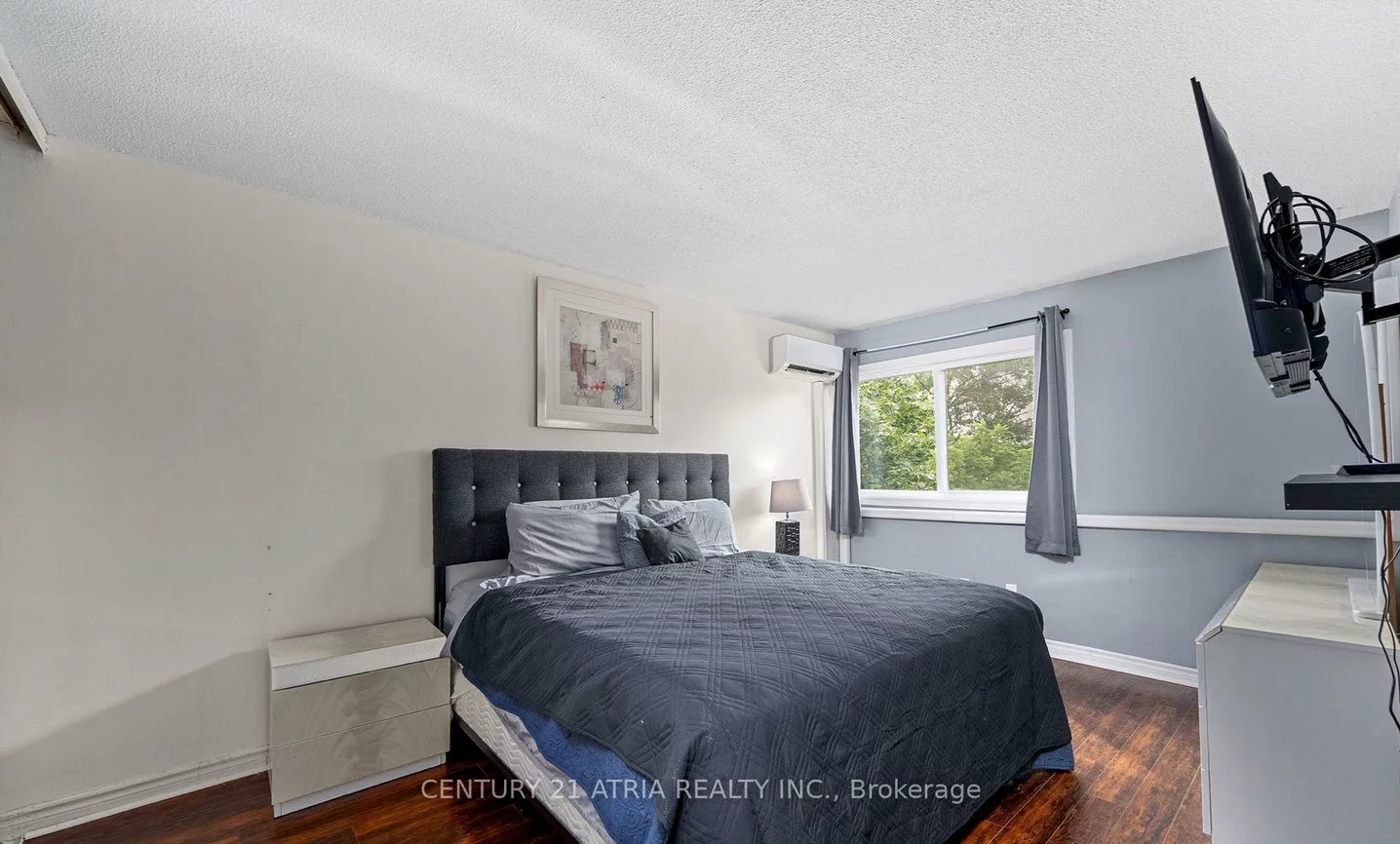 299, Milestone, Aurora Village, Aurora