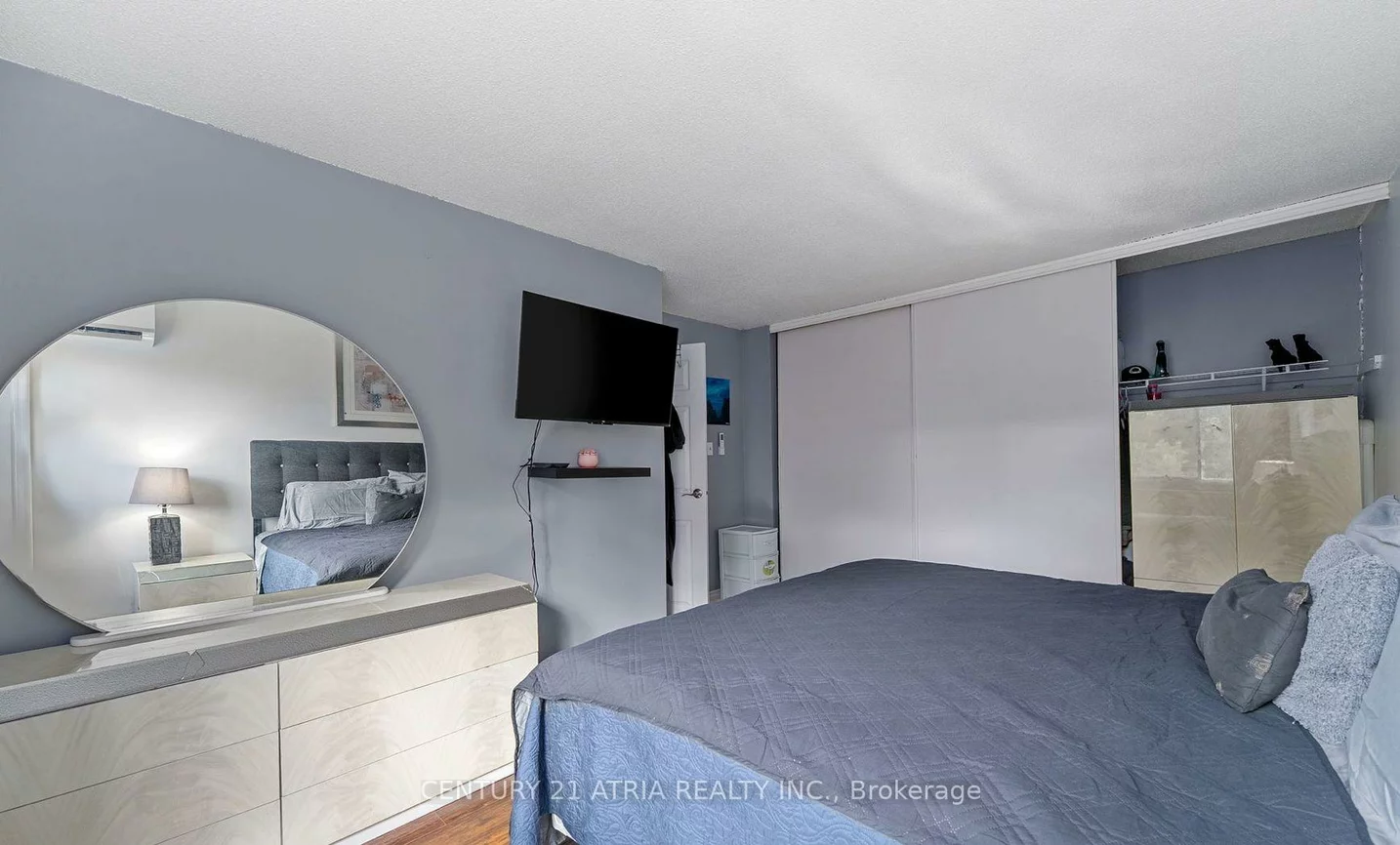 299, Milestone, Aurora Village, Aurora